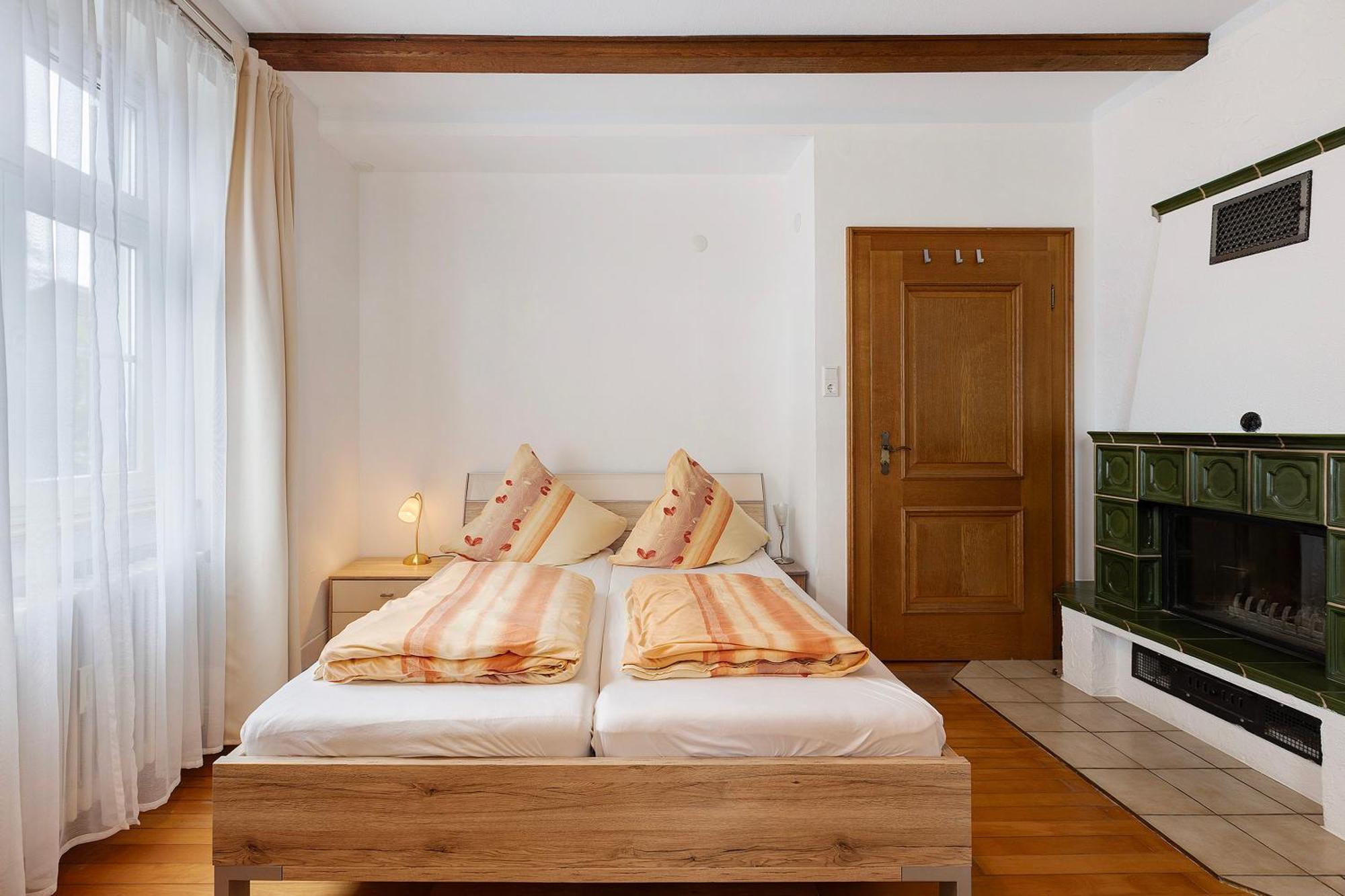 Apartamento Rotes Haus Ueber Den Weinbergen Constanza Exterior foto