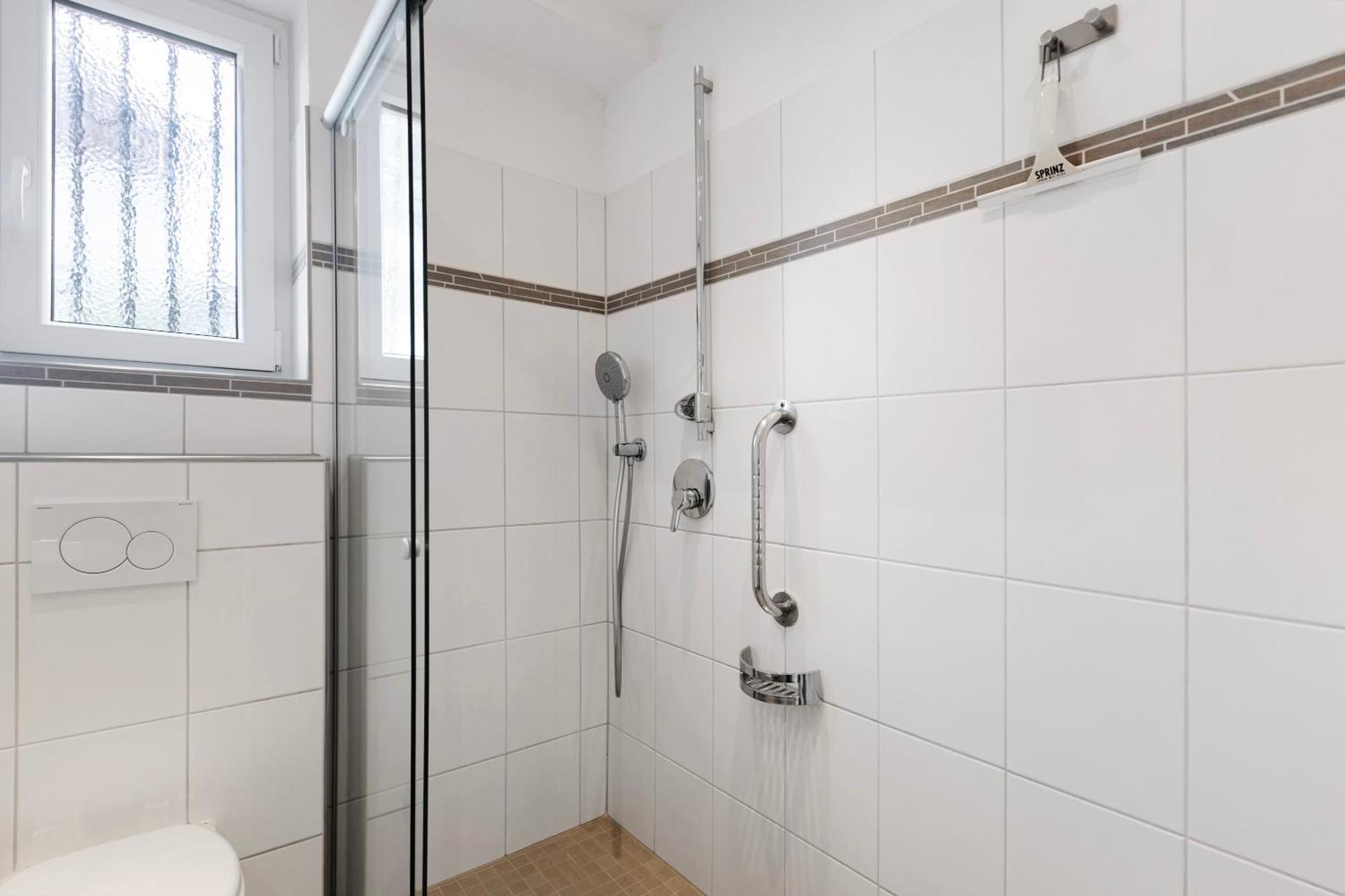 Apartamento Rotes Haus Ueber Den Weinbergen Constanza Exterior foto