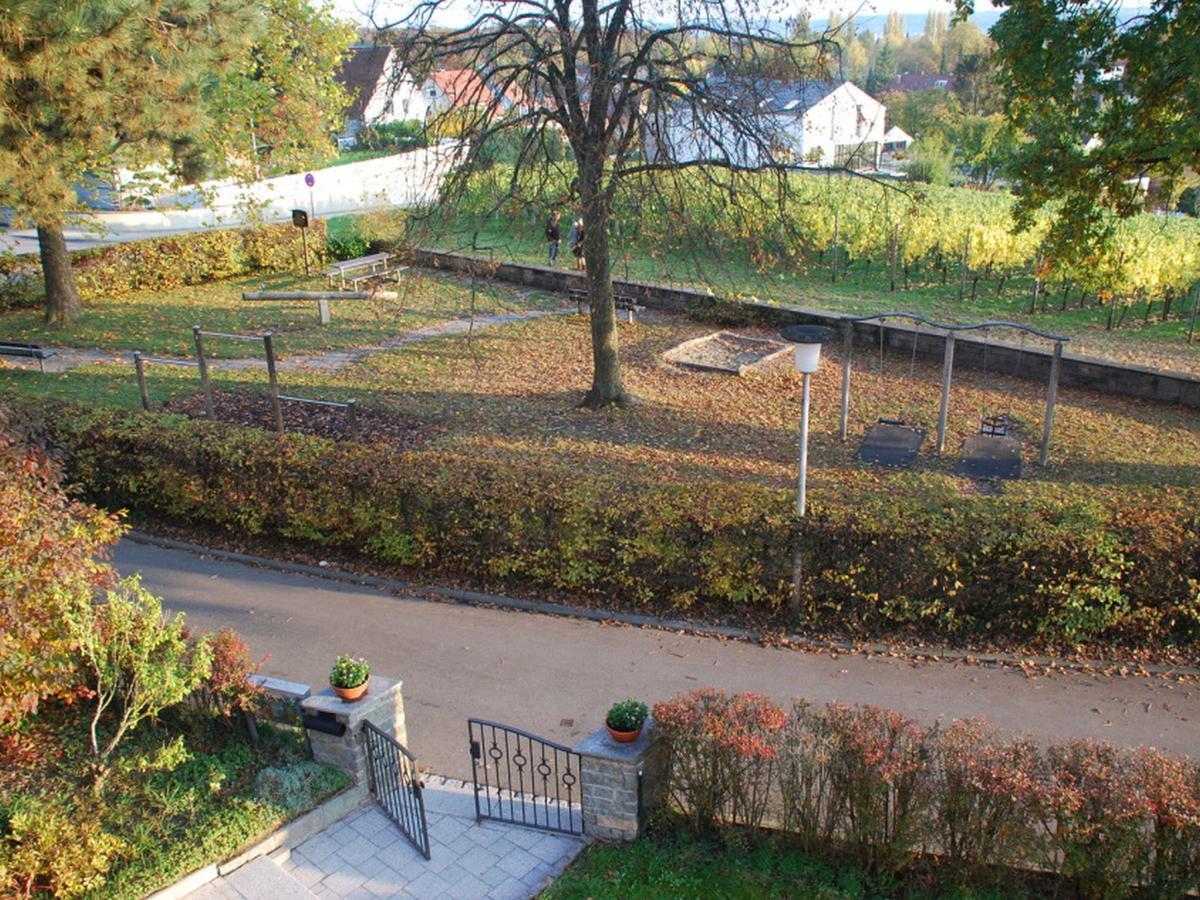 Apartamento Rotes Haus Ueber Den Weinbergen Constanza Exterior foto
